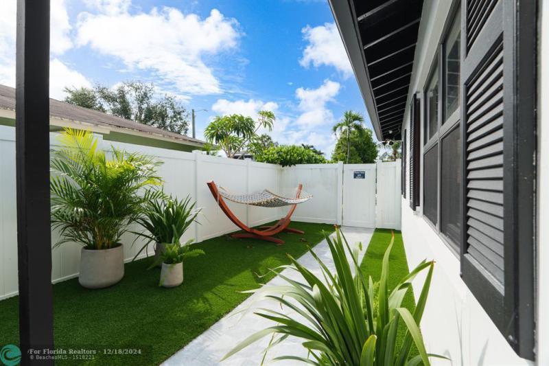 Duplex, Triplex and Fourplex Images