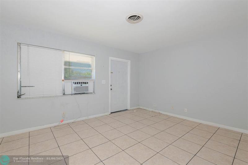 Duplex, Triplex and Fourplex Images