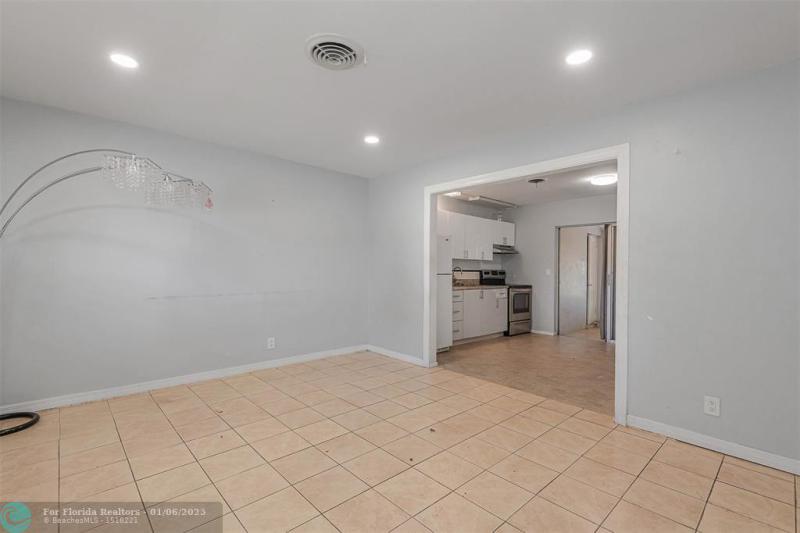 Duplex, Triplex and Fourplex Images