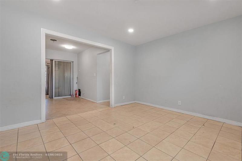 Duplex, Triplex and Fourplex Images