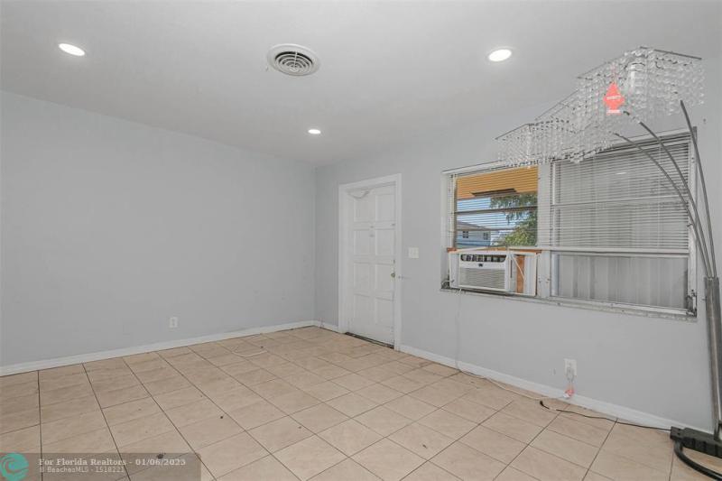 Duplex, Triplex and Fourplex Images