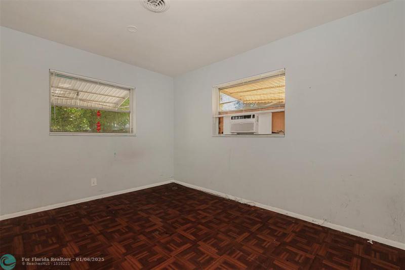 Duplex, Triplex and Fourplex Images