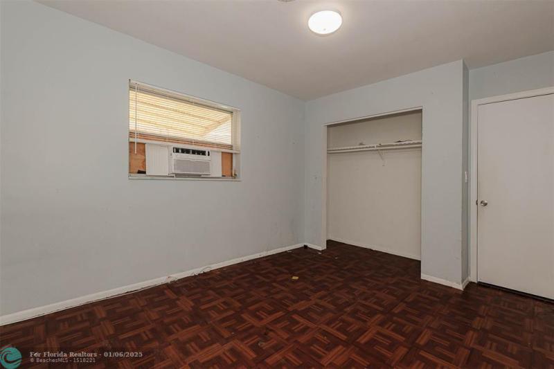 Duplex, Triplex and Fourplex Images