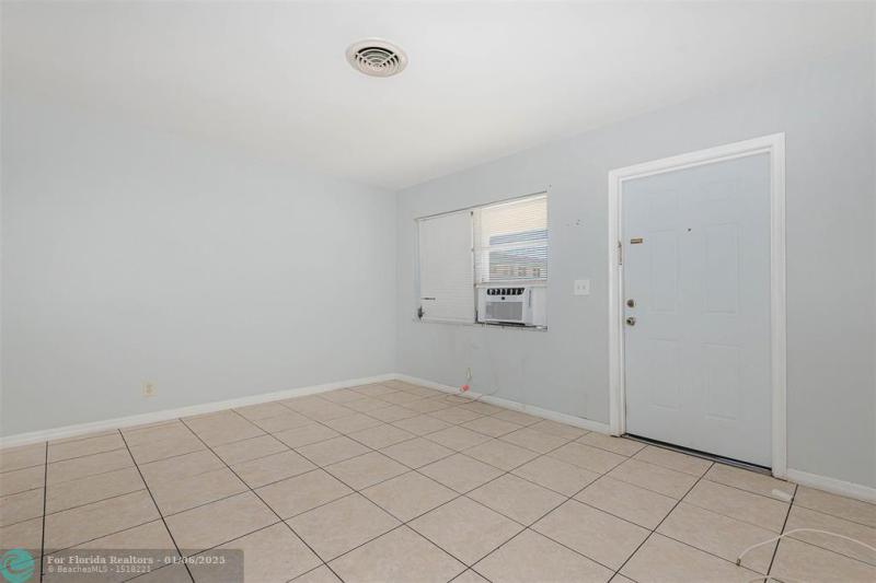 Duplex, Triplex and Fourplex Images