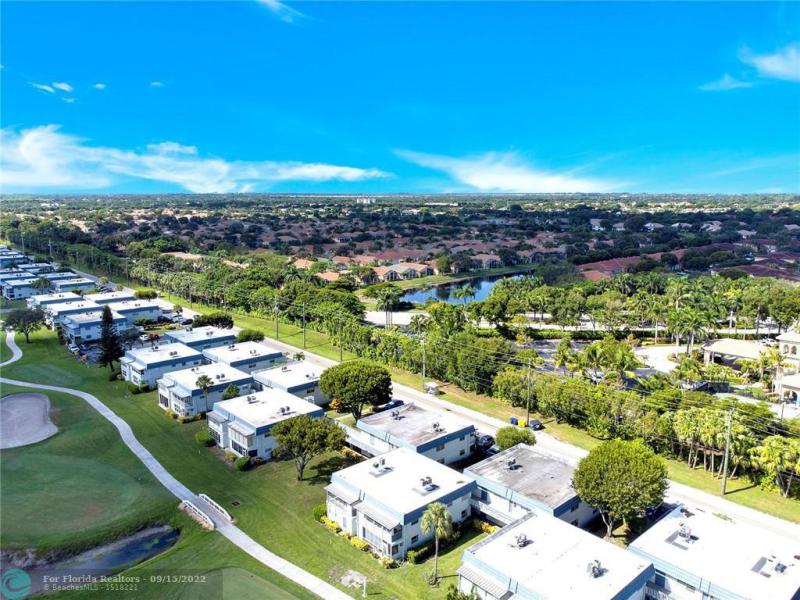  Condo & Townhome Photos