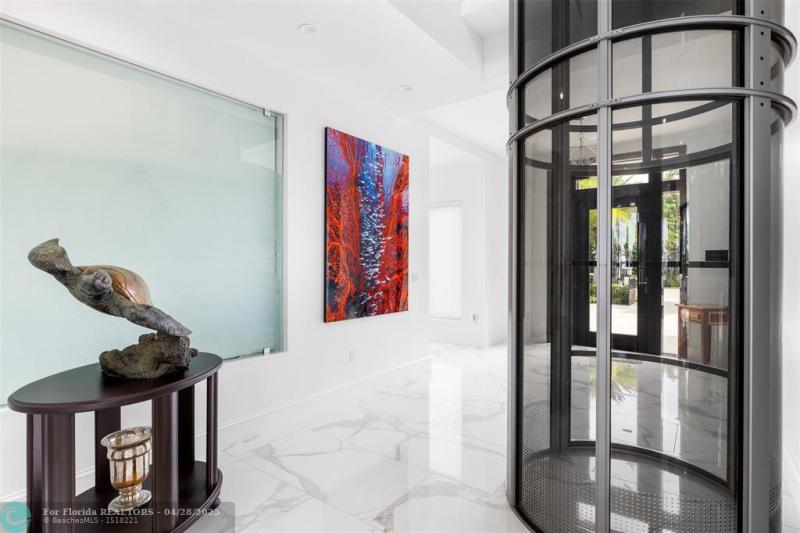  Single Family Homes Photo 10: 797 Middle River Dr  Fort Lauderdale,  FL 33304