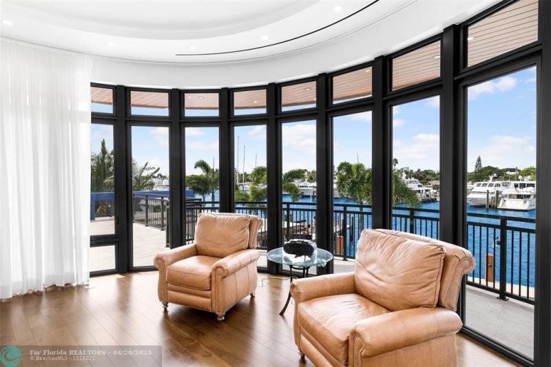  Single Family Homes Photo 23: 797 Middle River Dr  Fort Lauderdale,  FL 33304