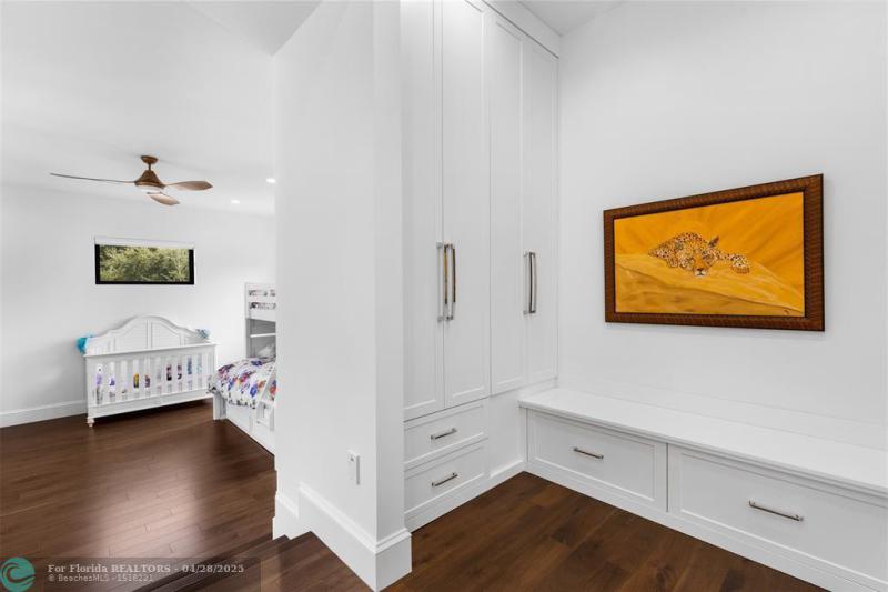  Single Family Homes Photo 35: 797 Middle River Dr  Fort Lauderdale,  FL 33304