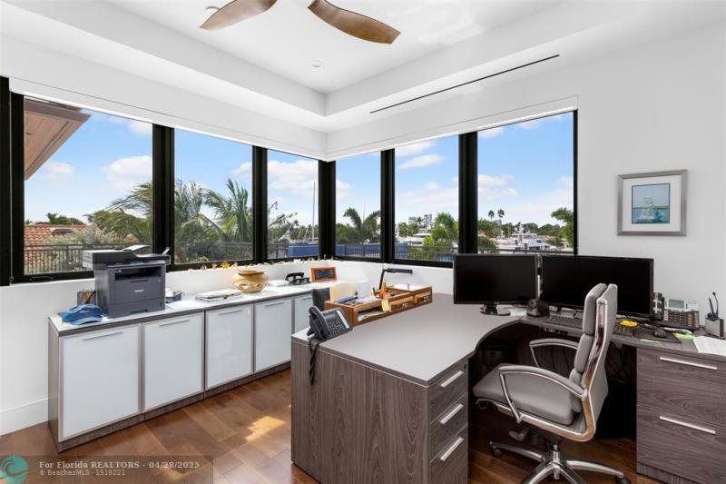  Single Family Homes Photo 39: 797 Middle River Dr  Fort Lauderdale,  FL 33304