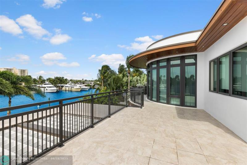  Single Family Homes Photo 43: 797 Middle River Dr  Fort Lauderdale,  FL 33304