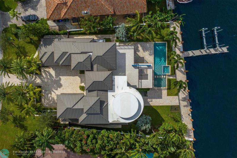  Single Family Homes Photo 6: 797 Middle River Dr  Fort Lauderdale,  FL 33304