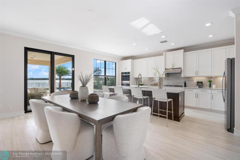  Single Family Homes Photo 13: 11420 N Carrington Ave  Parkland,  FL 33076