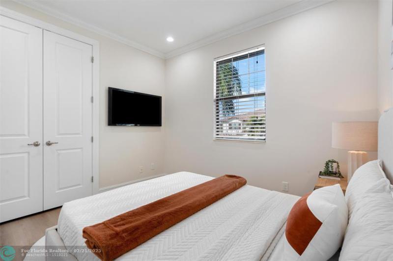  Single Family Homes Photo 24: 11420 N Carrington Ave  Parkland,  FL 33076