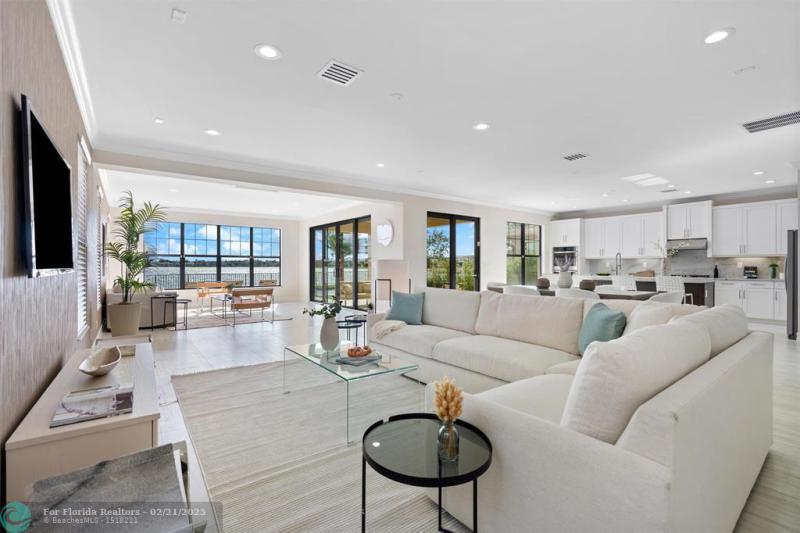  Single Family Homes Photo 7: 11420 N Carrington Ave  Parkland,  FL 33076