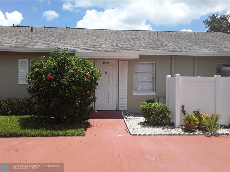 Condo & Townhome Photos