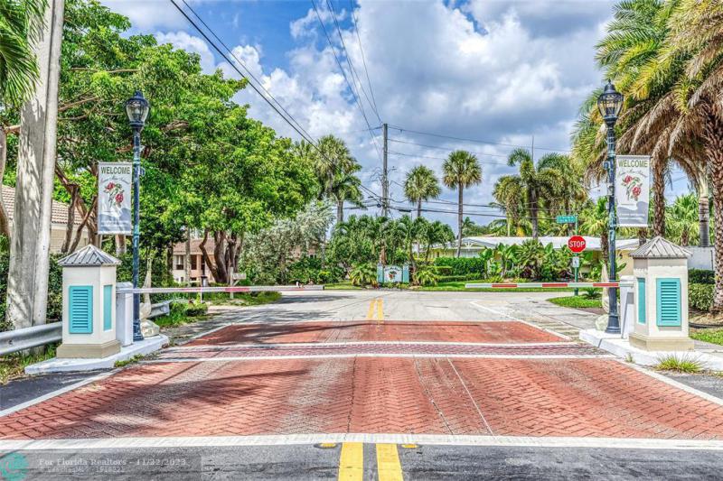 Duplex, Triplex and Fourplex Images