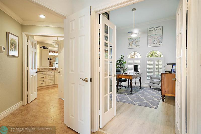  Single Family Homes Photo 12: 5494 NW 88th Way  Coral Springs,  FL 33067