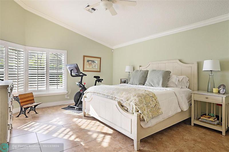  Single Family Homes Photo 13: 5494 NW 88th Way  Coral Springs,  FL 33067