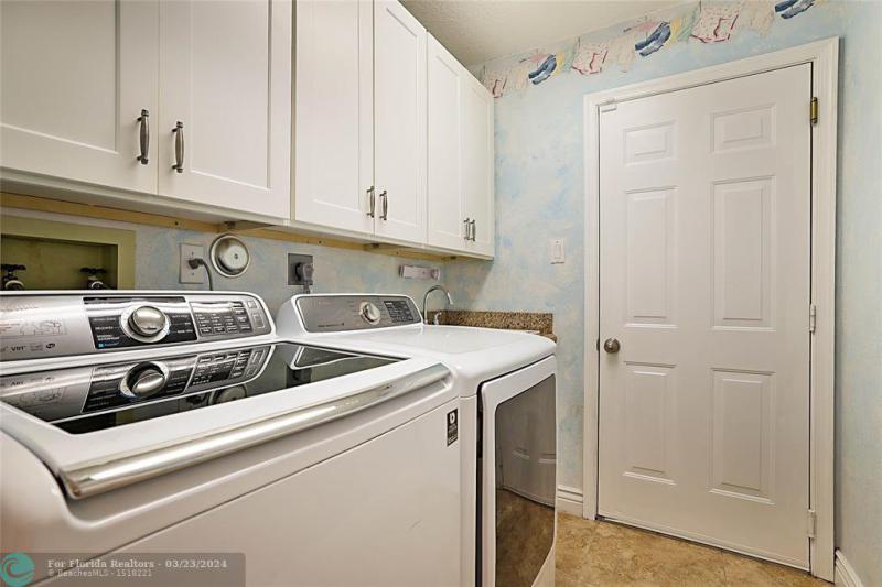  Single Family Homes Photo 36: 5494 NW 88th Way  Coral Springs,  FL 33067