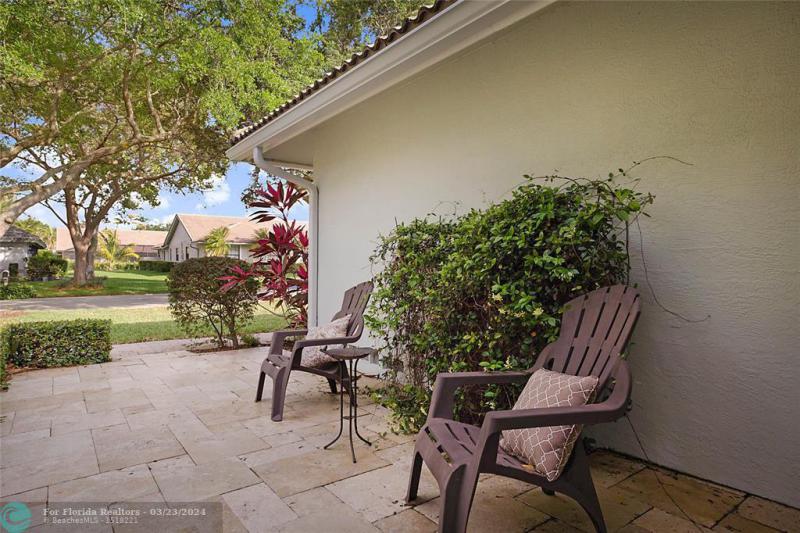  Single Family Homes Photo 4: 5494 NW 88th Way  Coral Springs,  FL 33067