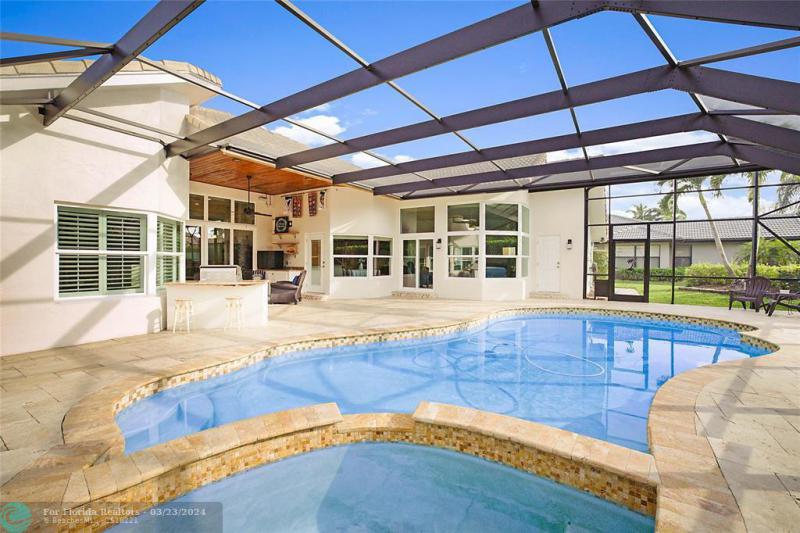  Single Family Homes Photo 5: 5494 NW 88th Way  Coral Springs,  FL 33067