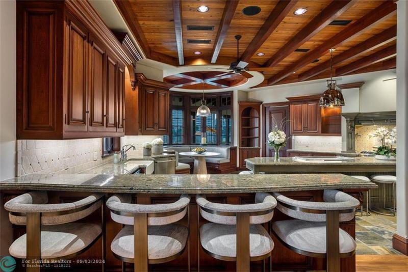  Single Family Homes Photo 14: 2900 NE 37th Street  Fort Lauderdale,  FL 33308