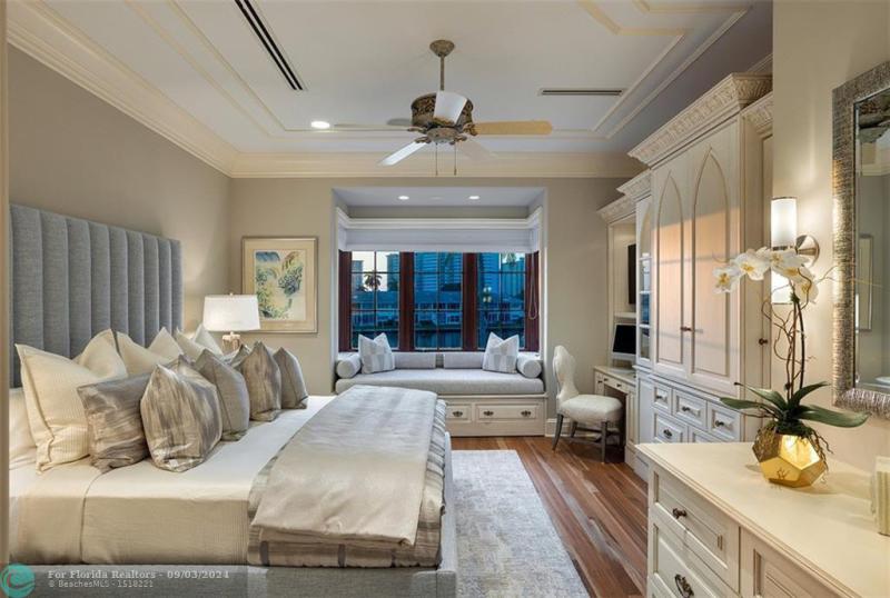  Single Family Homes Photo 36: 2900 NE 37th Street  Fort Lauderdale,  FL 33308