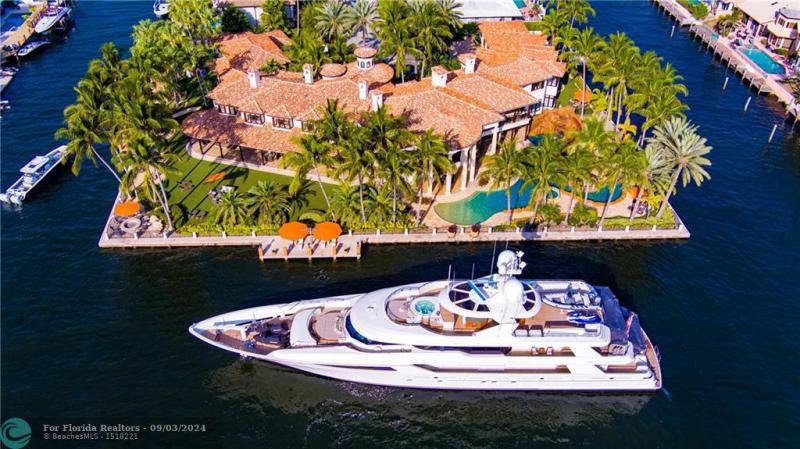  Single Family Homes Photo 43: 2900 NE 37th Street  Fort Lauderdale,  FL 33308