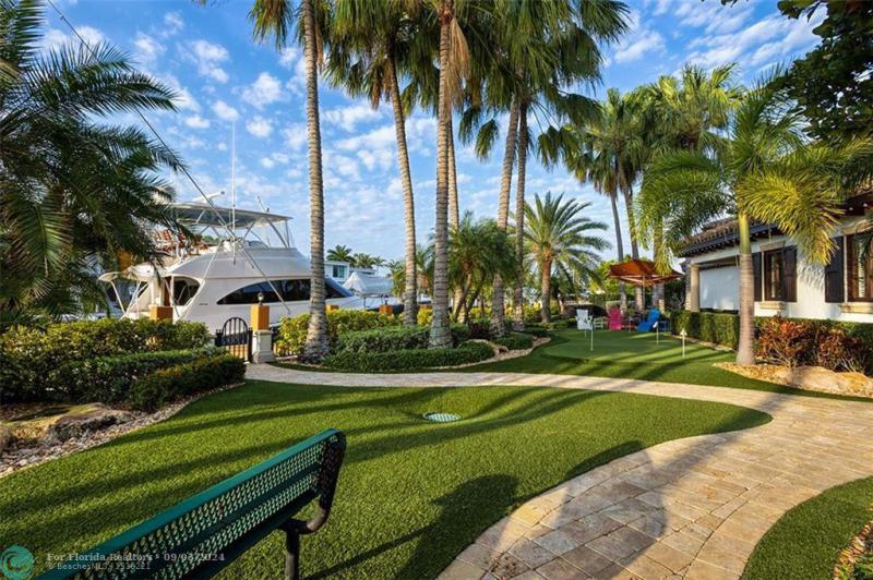  Single Family Homes Photo 47: 2900 NE 37th Street  Fort Lauderdale,  FL 33308