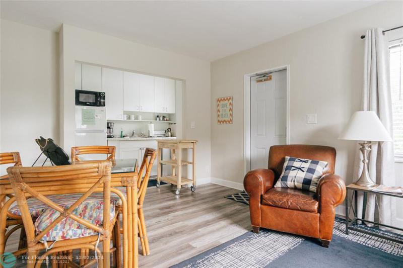 Duplex, Triplex and Fourplex Images