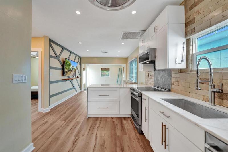 Duplex, Triplex and Fourplex Images