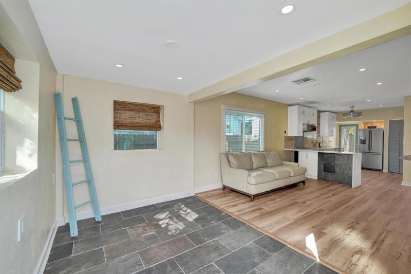 Duplex, Triplex and Fourplex Images