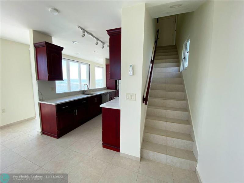 Duplex, Triplex and Fourplex Images