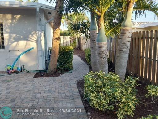  Single Family Homes Photo 52:  Lauderdale By The Sea,  FL 33308
