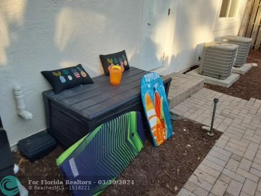  Single Family Homes Photo 54:  Lauderdale By The Sea,  FL 33308