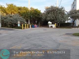  Single Family Homes Photo 70:  Lauderdale By The Sea,  FL 33308