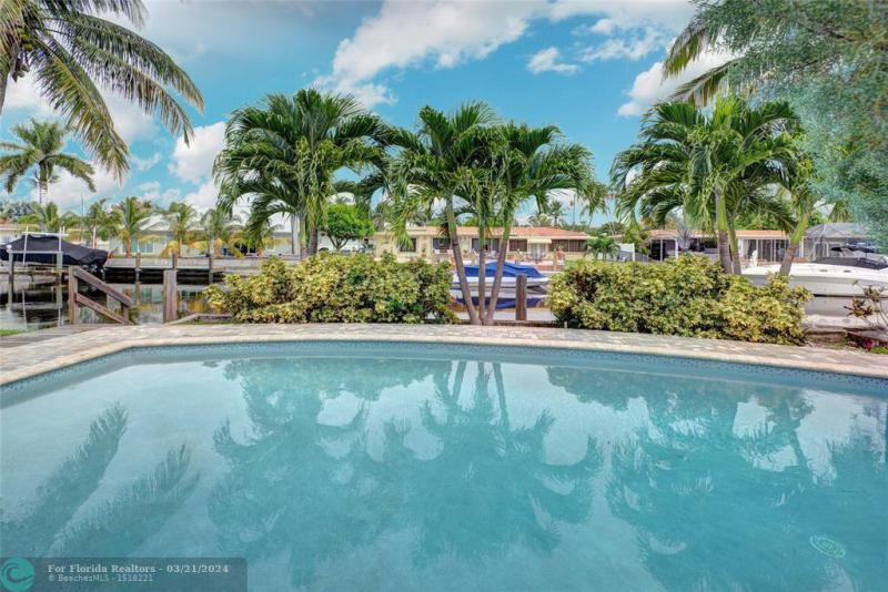  Single Family Homes Photo 18: 911 SE 11th St  Deerfield Beach,  FL 33441