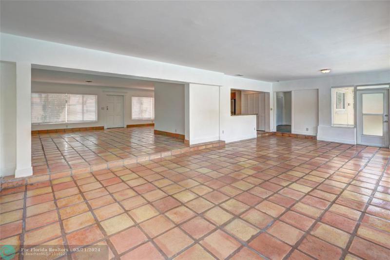  Single Family Homes Photo 28: 911 SE 11th St  Deerfield Beach,  FL 33441