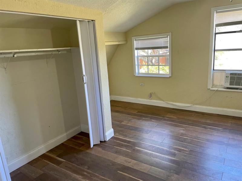 Duplex, Triplex and Fourplex Images