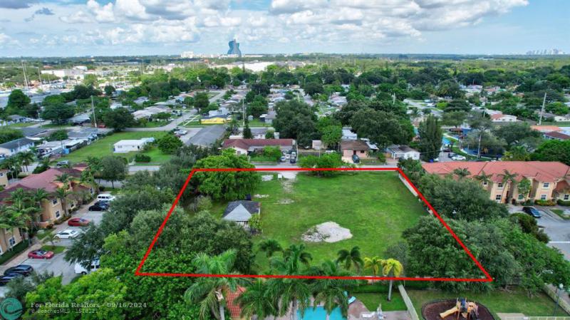  Commercial & Industrial Land Images 