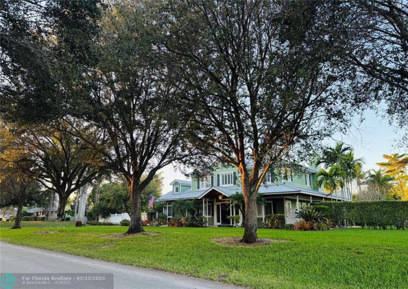  Single Family Homes Photo 3: 4501 Glenwood Dr  Coconut Creek,  FL 33066