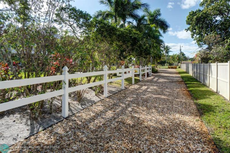  Single Family Homes Photo 73: 4501 Glenwood Dr  Coconut Creek,  FL 33066