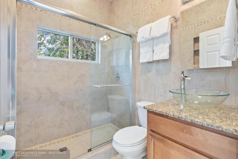  Single Family Homes Photo 19: 750 NW 37th St  Oakland Park,  FL 33309