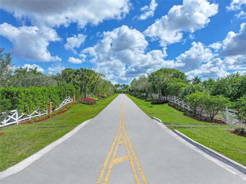  Single Family Homes Photo 35: 16745 STRATFORD COURT  Southwest Ranches,  FL 33331