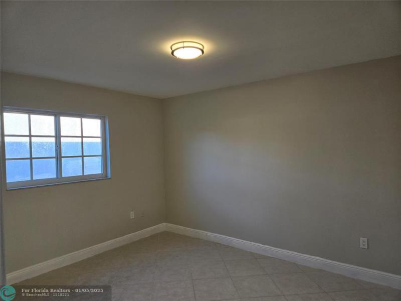  Single Family Homes Photo 13: 11821 NW 30th Pl  Sunrise,  FL 33323