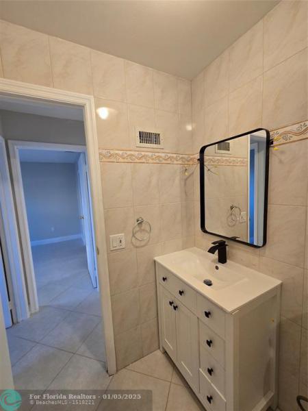  Single Family Homes Photo 8: 11821 NW 30th Pl  Sunrise,  FL 33323