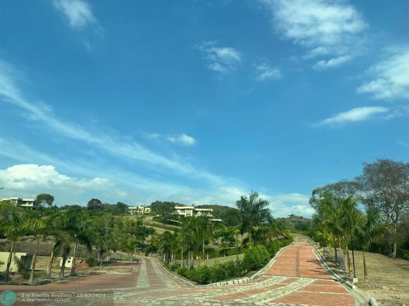 Duplex, Triplex and Fourplex Images