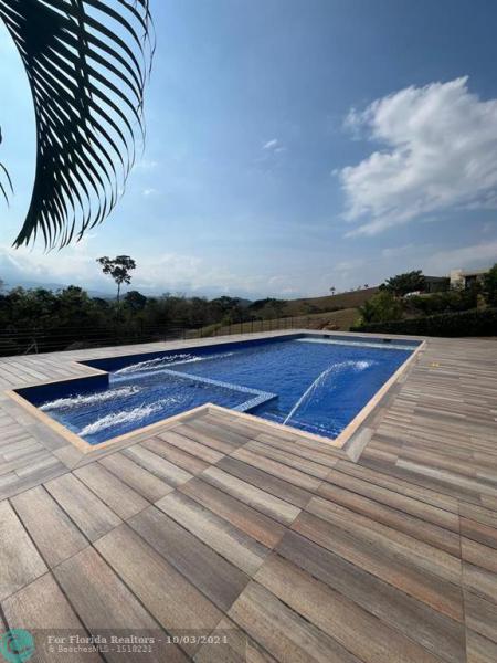 Duplex, Triplex and Fourplex Images