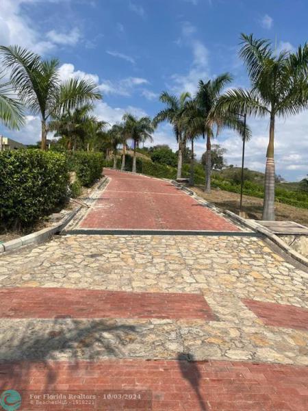 Duplex, Triplex and Fourplex Images