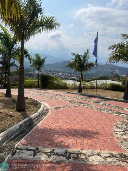 Duplex, Triplex and Fourplex Images